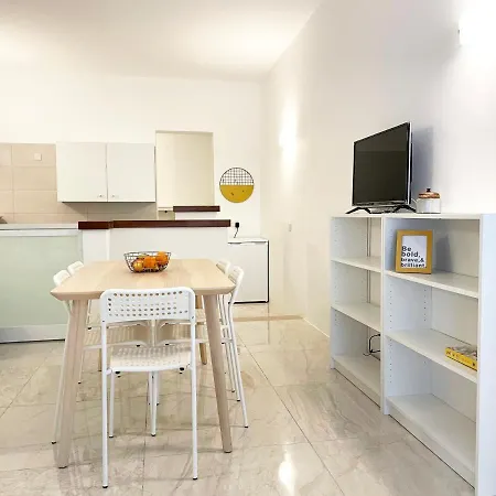 Holiday home Entire Valletta